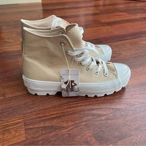 Sincerely Jules VESPA Women’s High Top Lug Sole Platform Sneakers Natural  10